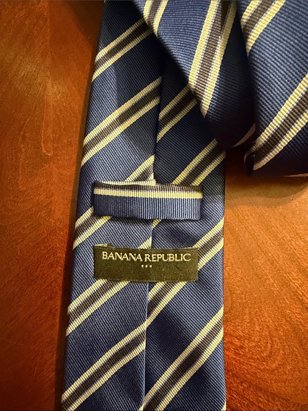 Banana Republic Blue and White Striped Men's Tie